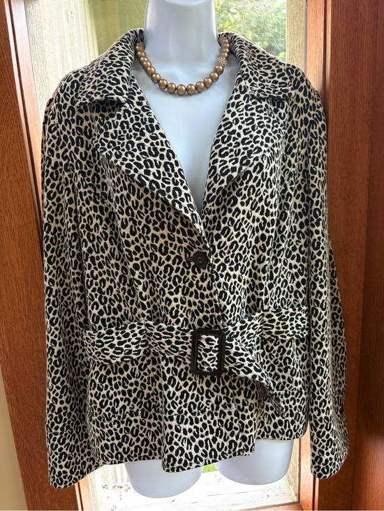 Marisa Christina Jackets & Blazers - Vintage Marisa Christina Leopard Print Belted Knit Jacket Size Large Knit